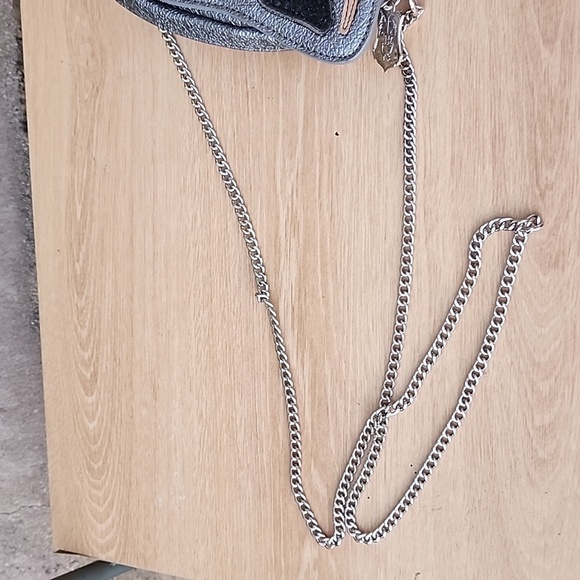 Harry Potter Hufflepuff Crossbody Purse Danielle Nicole - Picture 13 of 13